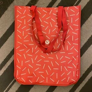 Lululemon large bag